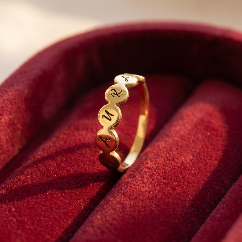 Engraved Name Disc Ring – Script Letter Band